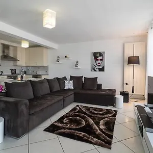  Apartment Luxury Penthouse With 3 Balconies -2 Bedrooms -petrus View & Parking Luxembourg